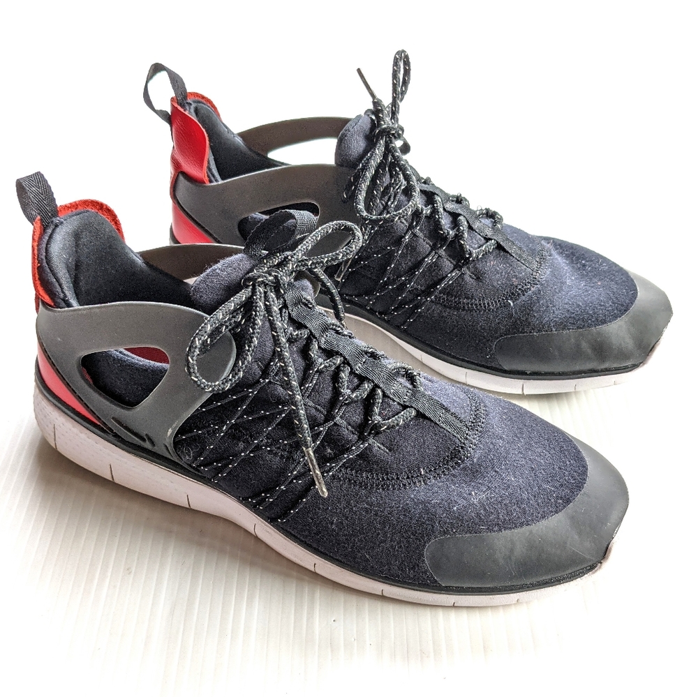 NIKE Womens Free Viritous TP Running Shoes Sneakers Size 9.5